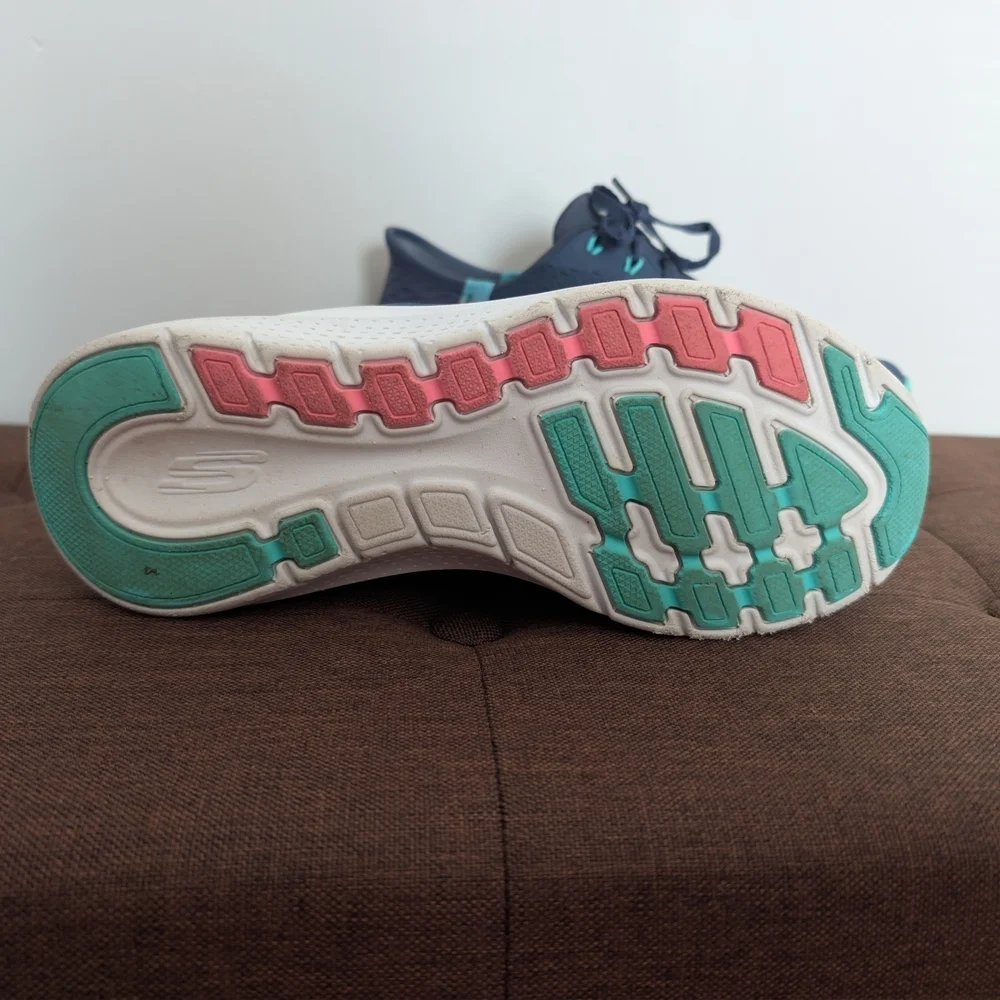 Skechers Women's Navy Blue Slip-in Arch Fit Sneakers 7 Wide - Picture 3 of 4